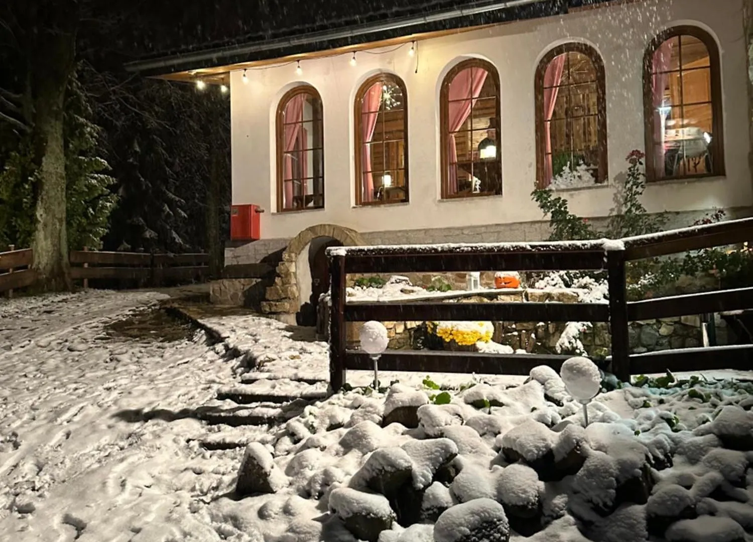 Konukevi Mala Bawaria Otel Zakopane Polonya